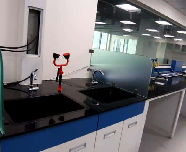 Eye Washer